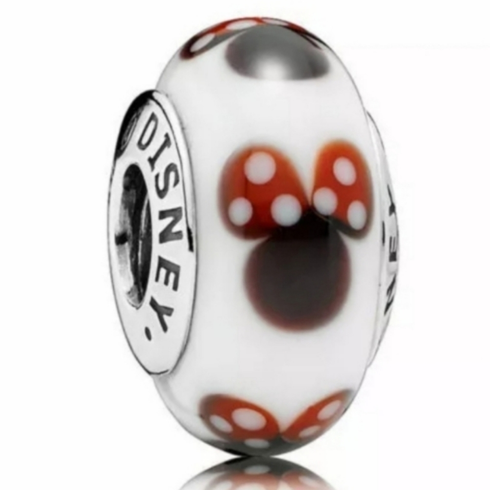 Pandora Mickey and Minnie murano glass beads set. - Picture 5 of 8